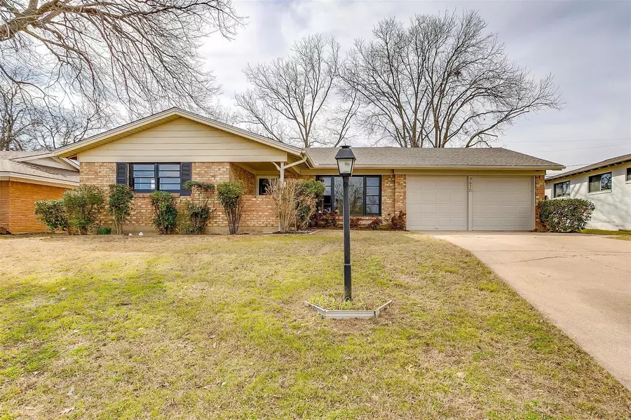 3620 Guadalupe Road, Fort Worth, TX 76116