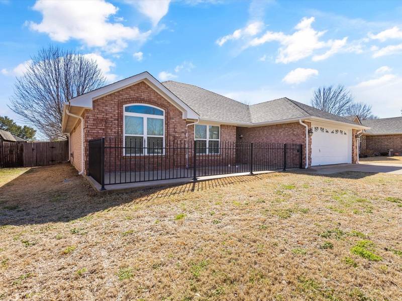 1503 Misty Meadow Drive, Granbury, TX 76048