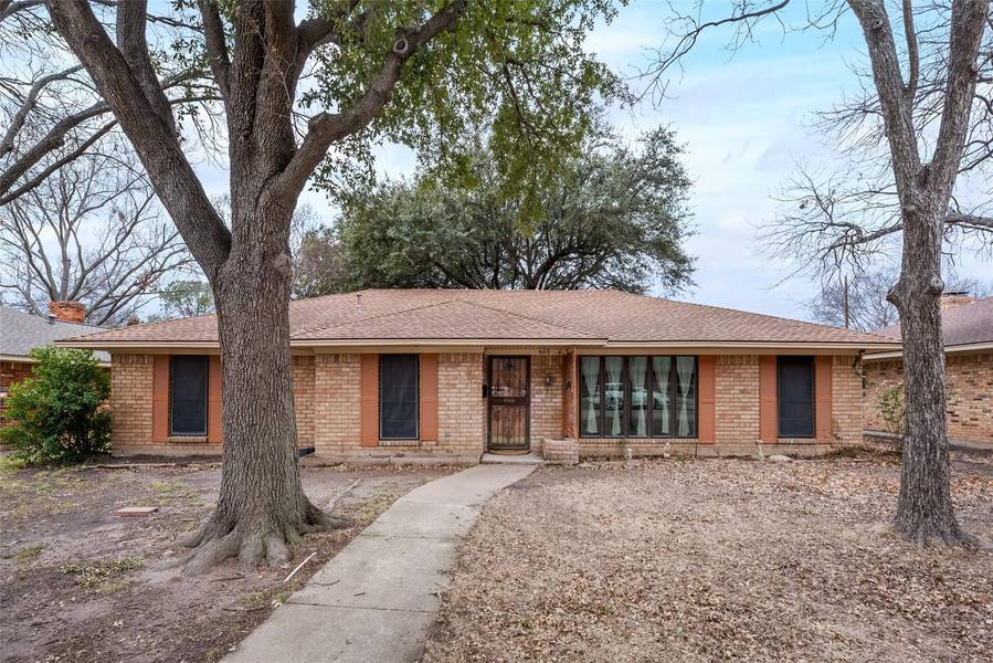 609 Tanglewood Drive S, Irving, TX 75061