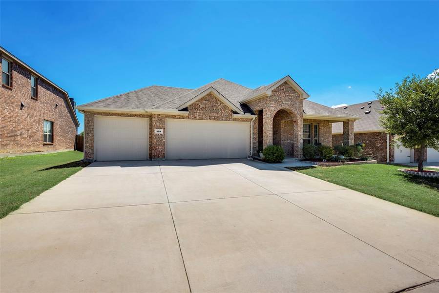 568 Northwood Drive, Oak Point, TX 75068