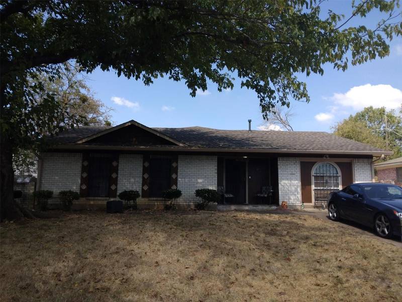 2449 Miller Street, Grand Prairie, TX 75051