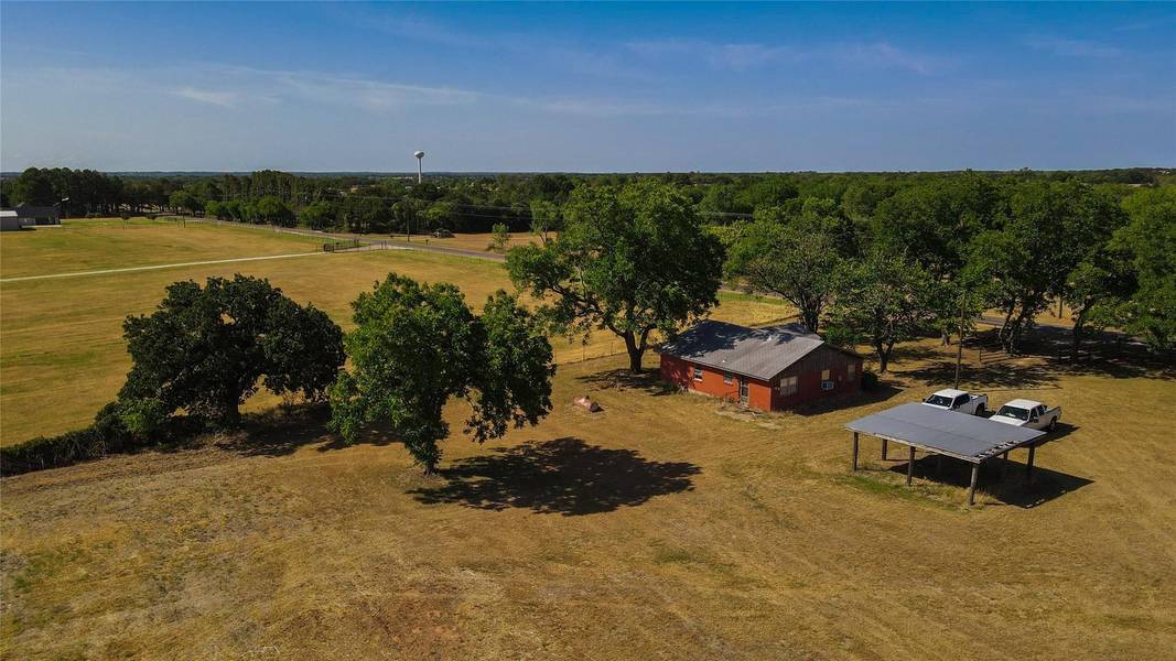 2833 FM 425, Cleburne, TX 76031