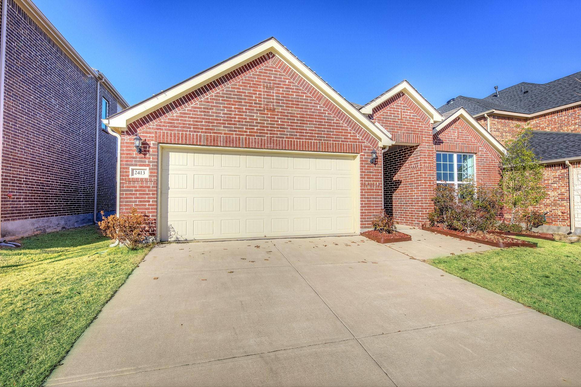 2413 Olivia Lane, Little Elm, TX 75068