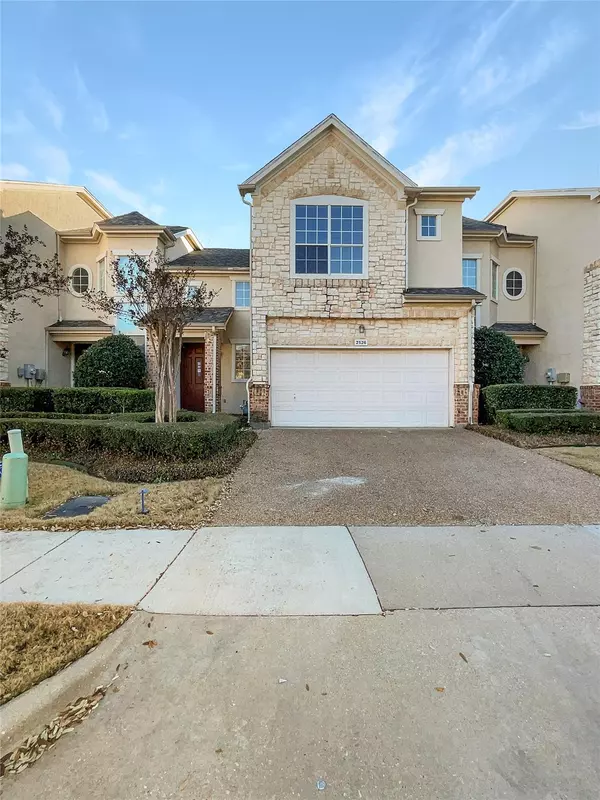 2526 Champagne Drive, Irving, TX 75038