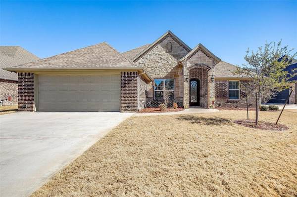 2020 Turnbury Court,  Granbury,  TX 76048