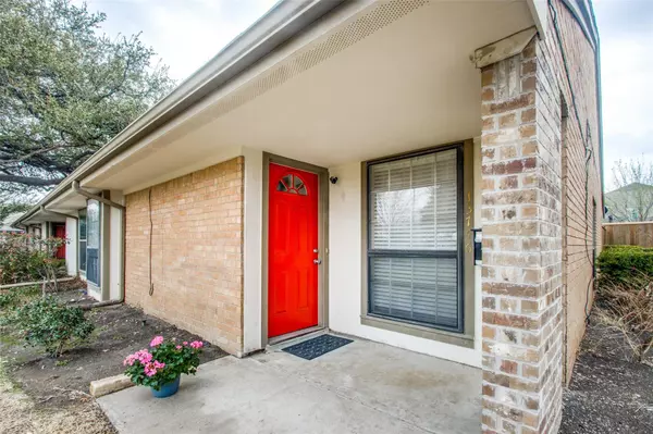 Dallas, TX 75240,13746 Flagstone Lane