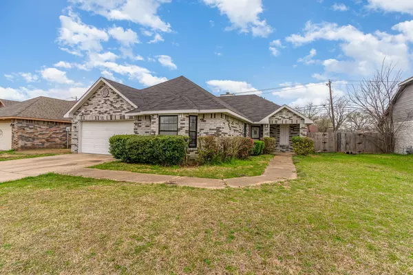 1655 Riverway Bend Circle,  Dallas,  TX 75217