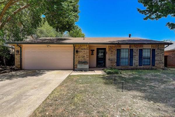 3000 Woodlark Drive, Fort Worth, TX 76123