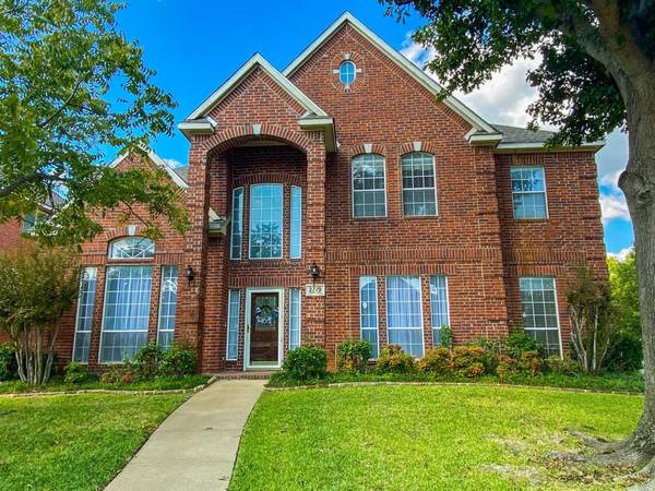 2719 Indian Oak Drive, Grapevine, TX 76051