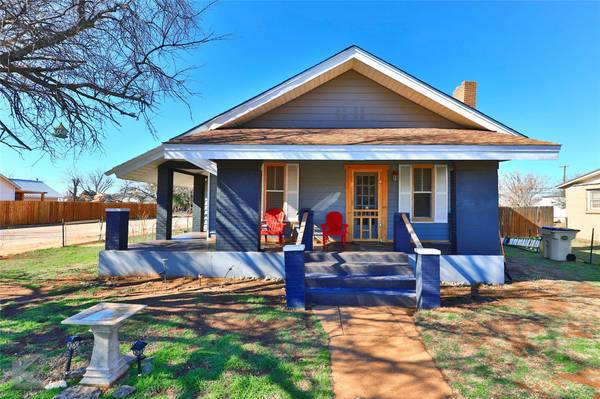 1432 Avenue K, Anson, TX 79501