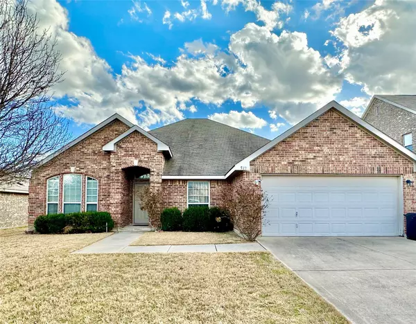 512 Kriston Drive, Azle, TX 76020