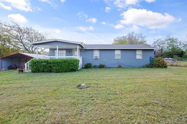 701 W Forgey, Blooming Grove, TX 76626