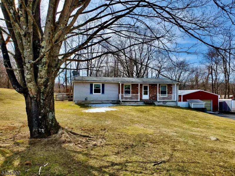 15 Decker Rd, Lafayette Twp., NJ 07848