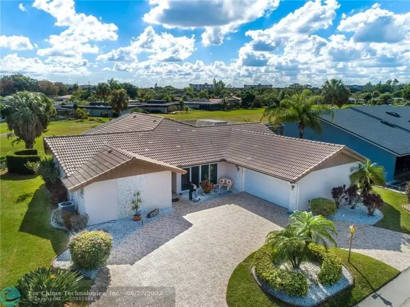 5610 S Travelers Palm Ln, Tamarac, FL 33319