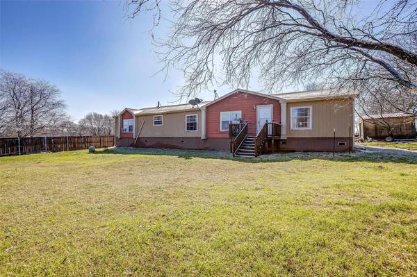 4513 Homestead Way, Joshua, TX 76058