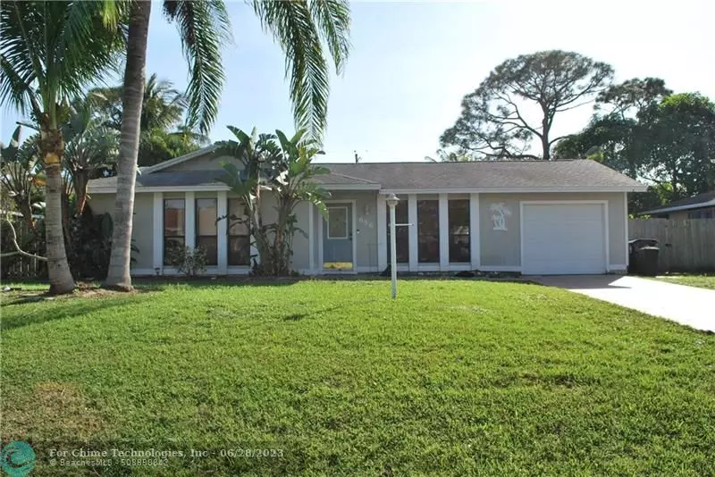 656 SE Ron Rico Ter, Port Saint Lucie, FL 34983