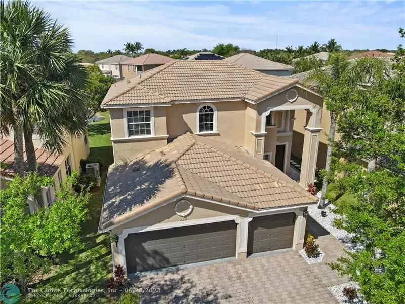 7273 Viale Sonata, Lake Worth Beach, FL 33467