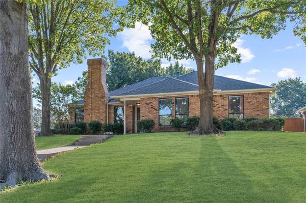 104 Rushcreek Drive, Wylie, TX 75098