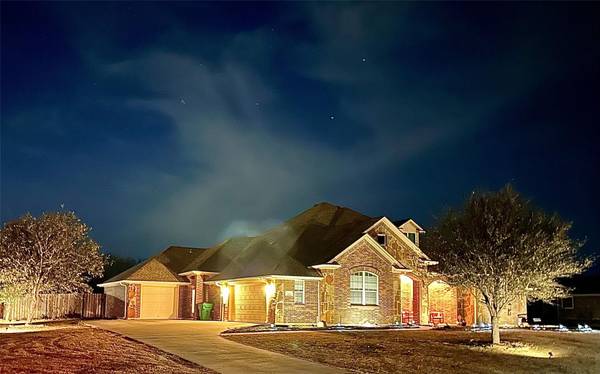 7840 Valley Ridge Drive, Northlake, TX 76247