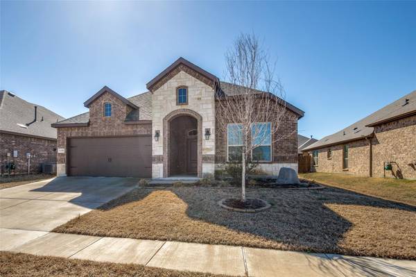 11308 Glover Lane, Aubrey, TX 76227