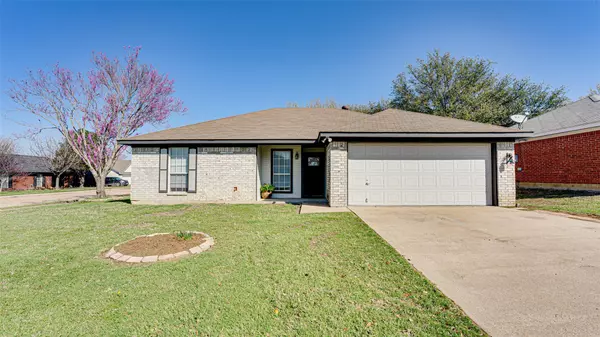 34 Vermont Avenue,  Midlothian,  TX 76065