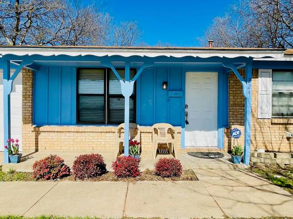 224 Thomas Street, Burleson, TX 76028