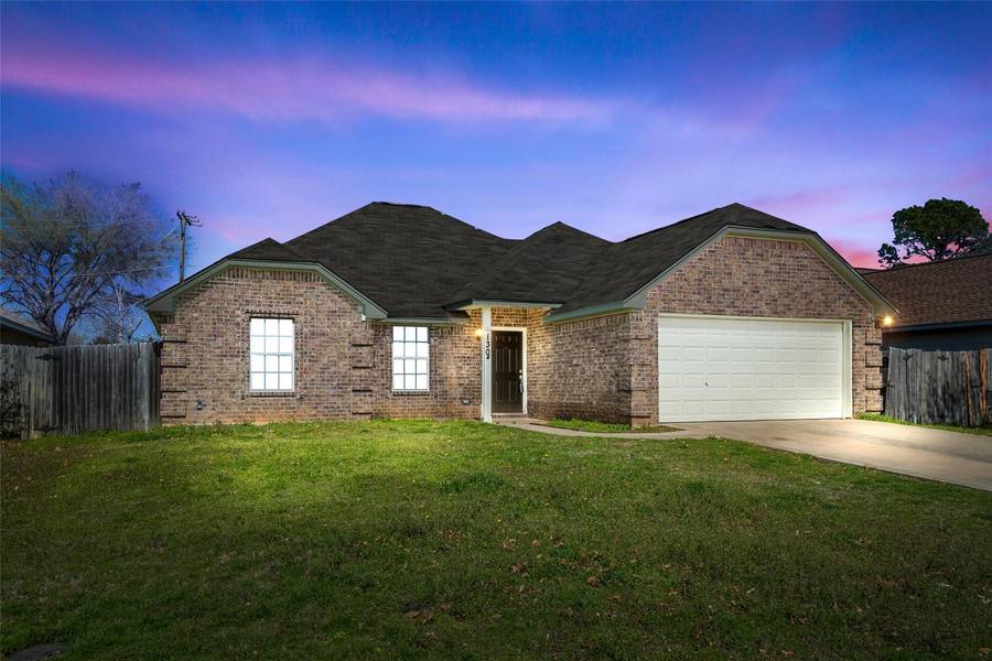 130 Highmeadow Road, Aubrey, TX 76227