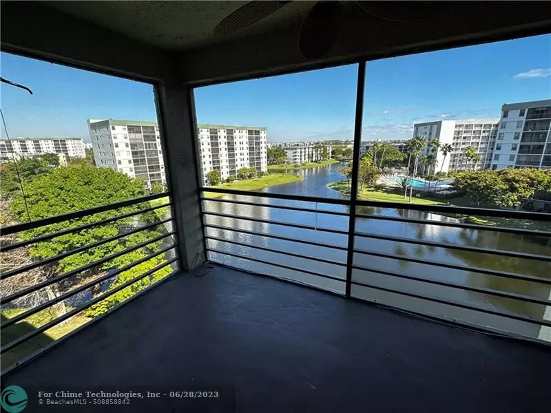 2309 S Cypress Bend Dr  #715, Pompano Beach, FL 33069