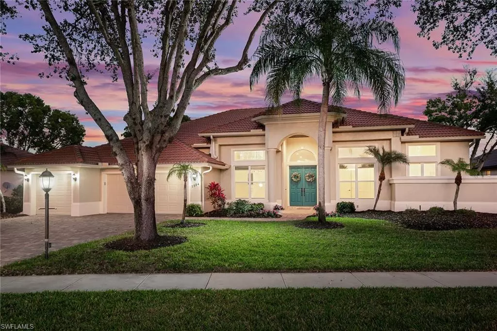 Naples, FL 34109,7994 Beaumont CT