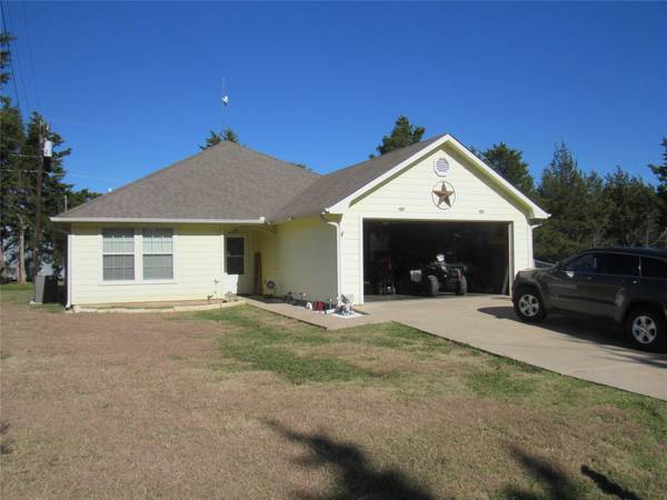 121 Pecan Drive, Pottsboro, TX 75076