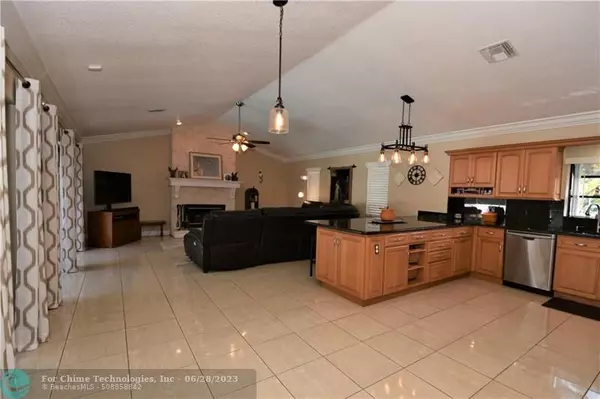 Coral Springs, FL 33071,2107 Cherry Hills Way