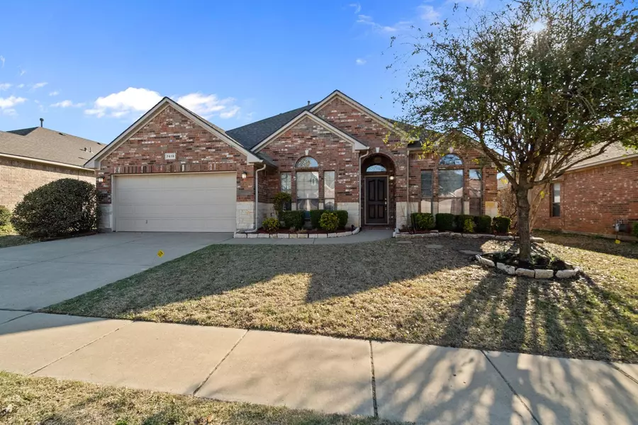 7615 Yearling Way, Arlington, TX 76002