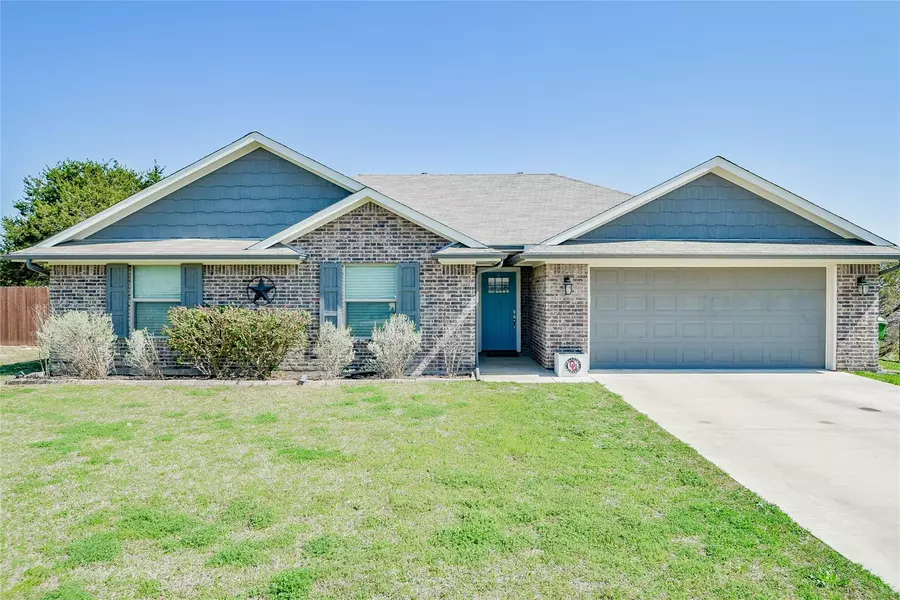 3907 Goliad Drive, Granbury, TX 76048