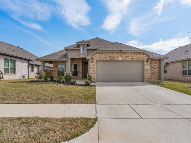 345 White Tail Lane, Alvarado, TX 76009