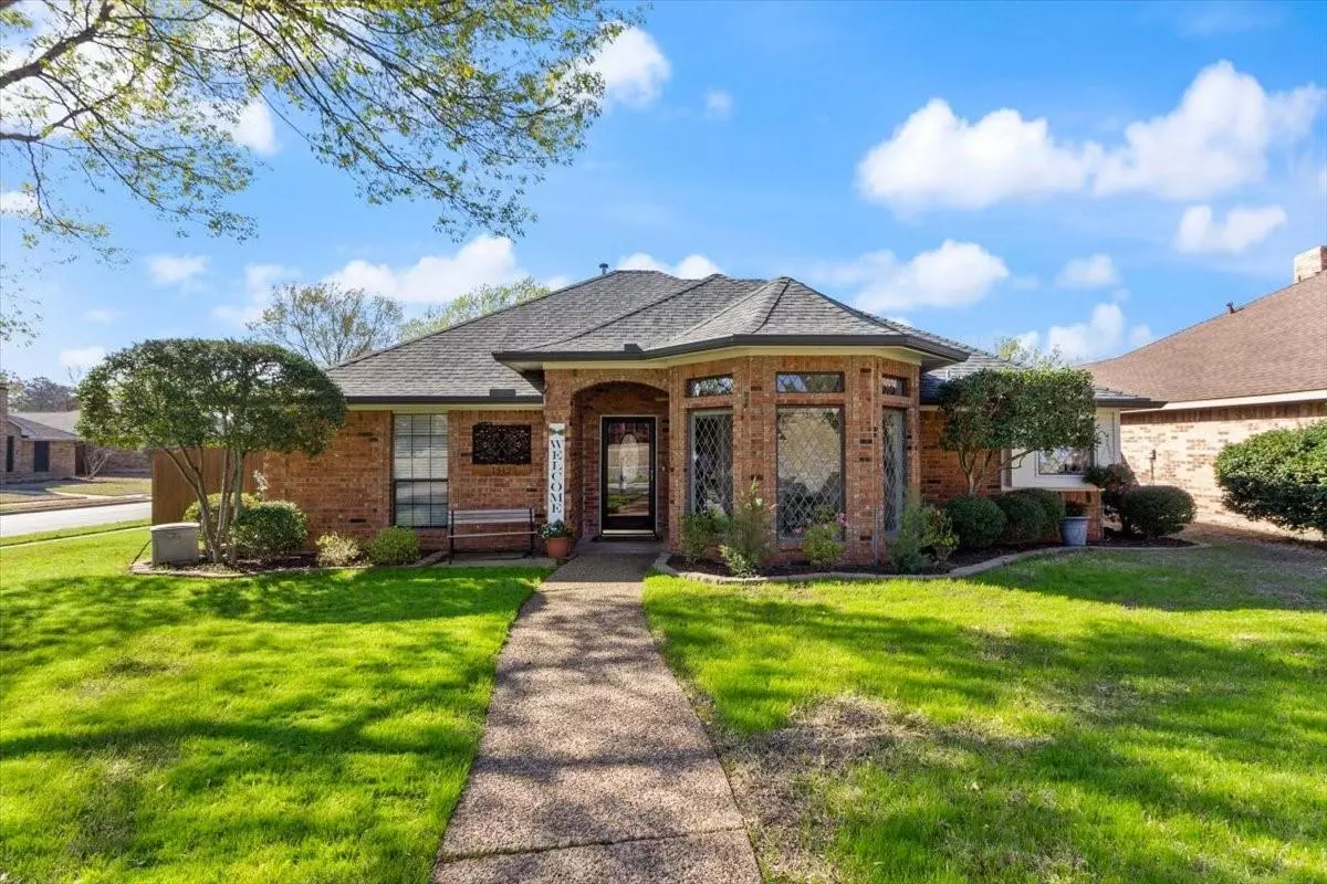 Carrollton, TX 75007,1512 Chesterfield Drive