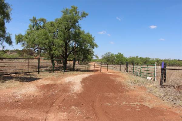 13927 COUNTY ROAD 509, Hawley, TX 79525