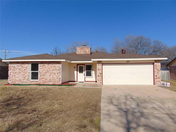 858 Wendy Drive, Grand Prairie, TX 75052