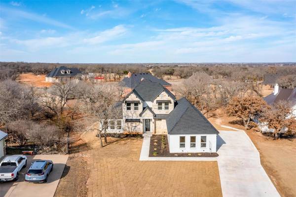 126 Oak Bend Trail, Lipan, TX 76462