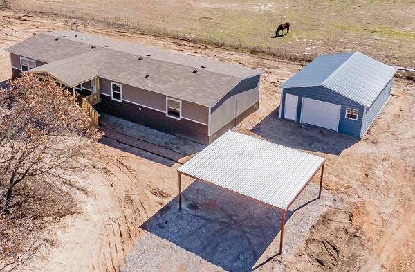 298 Big Salty Lane, Springtown, TX 76082