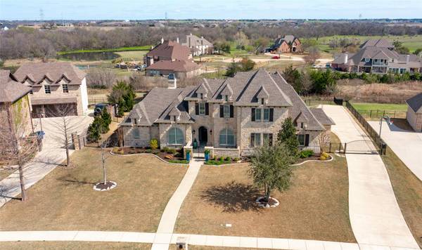 208 Yorkshire Drive, Heath, TX 75032