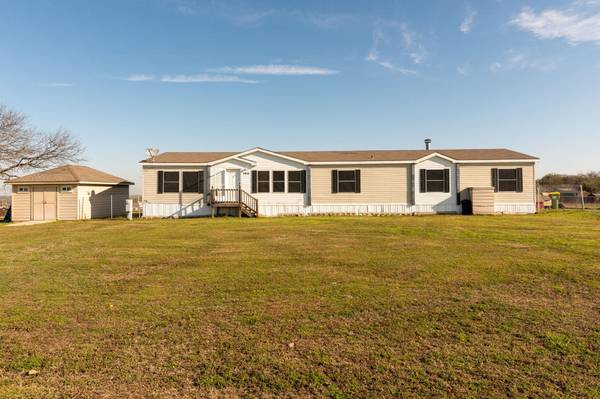 2816 Berry Patch Lane, Joshua, TX 76058