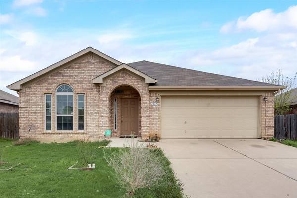 7437 Diamond Springs Trail, Fort Worth, TX 76123