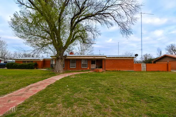 Baird, TX 79504,909 Cherry Street