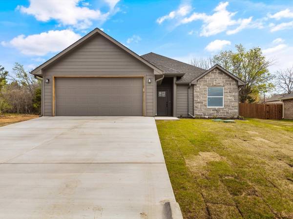 5410 Belaire Circle, Granbury, TX 76048