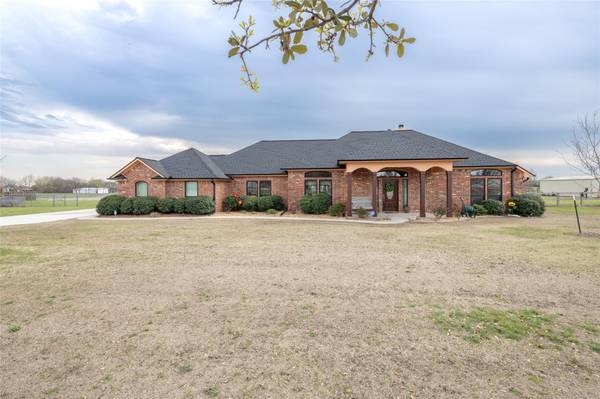 11511 Hill Country Circle, Ponder, TX 76259