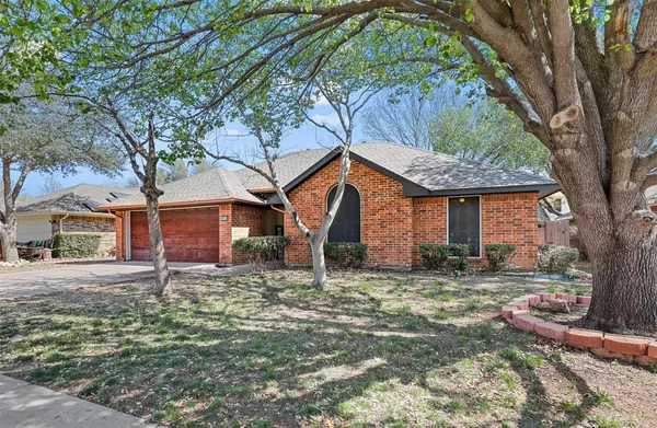 1104 Oak Valley, Denton, TX 76209