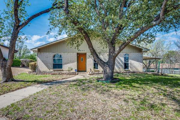 2907 Woodhaven, Carrollton, TX 75007