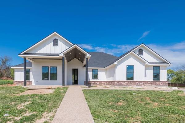 264 Fox Run Lane, Robinson, TX 76706