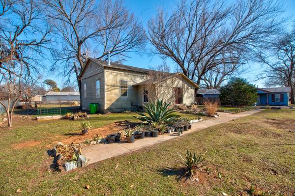 403 S Main Street,  Aubrey,  TX 76227