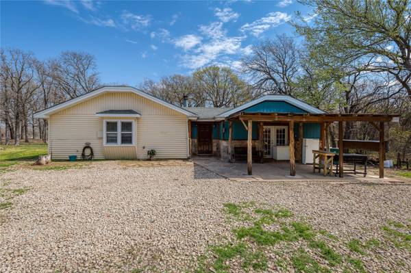 105 Eagles Way, Springtown, TX 76082